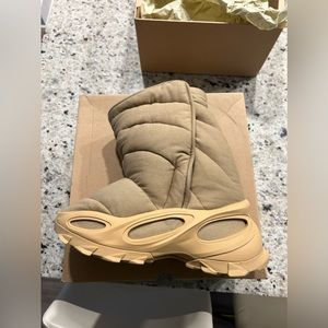 Yeezy NSLTD Boots Size 44